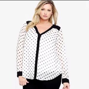 Torrid polka dot top size 4X